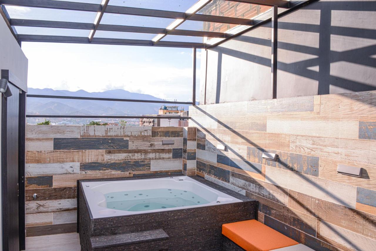 Apartamento Lleras Ac Hot Tub Medellín Exteriör bild