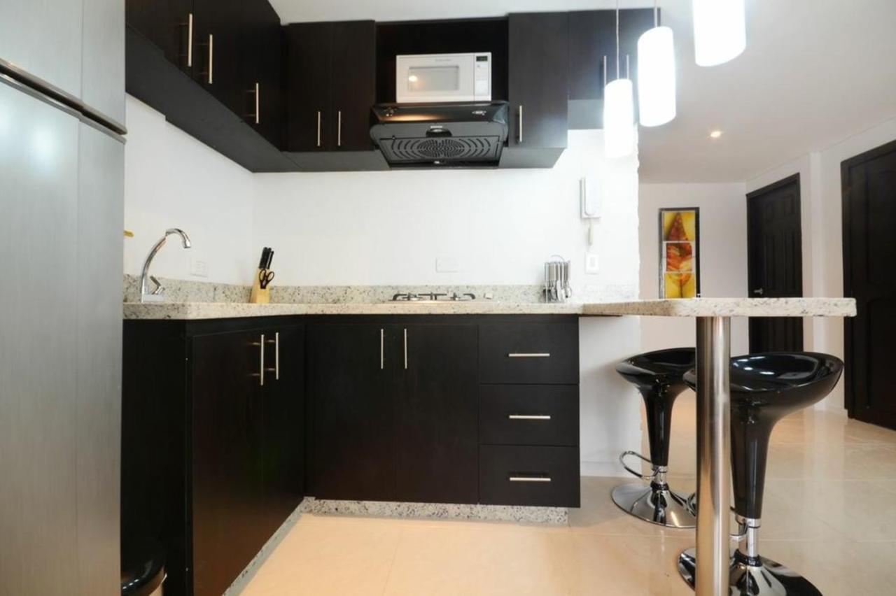 Apartamento Lleras Ac Hot Tub Medellín Exteriör bild